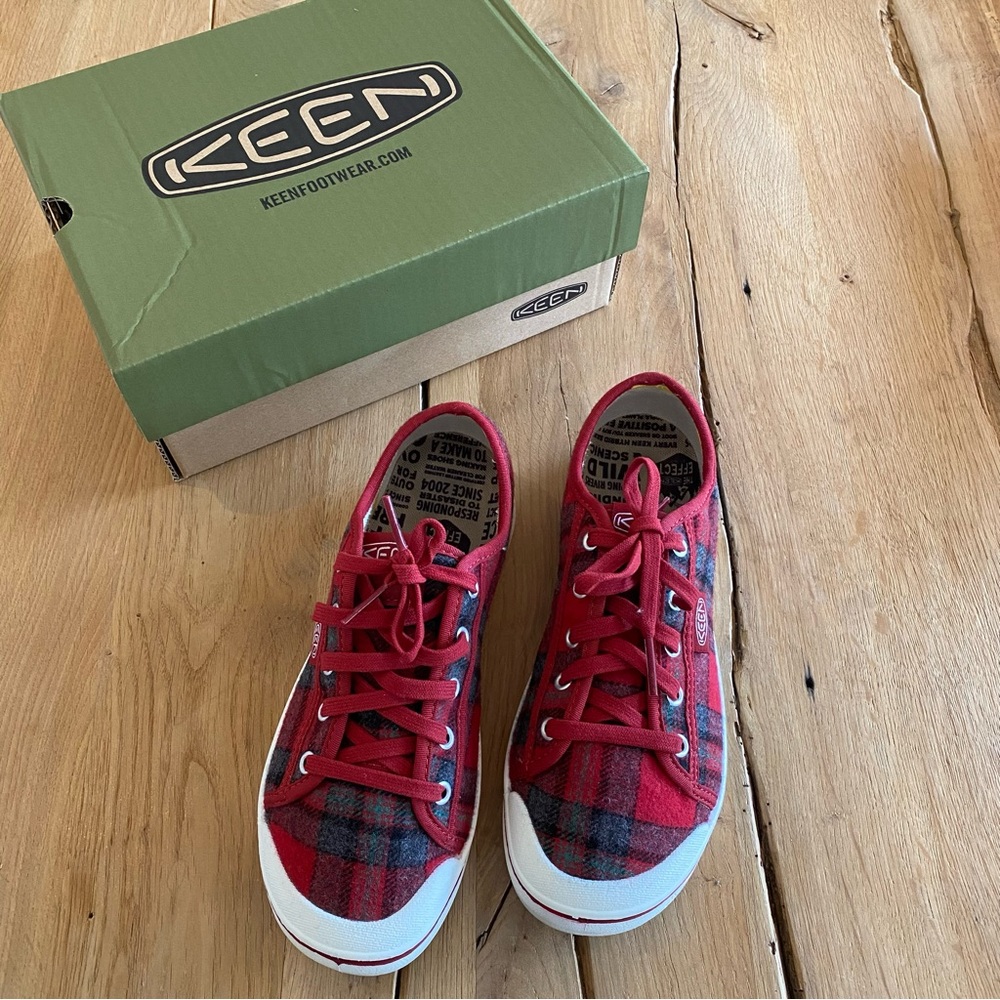 Keen Red Plaid Women's Elsa V Sneaker